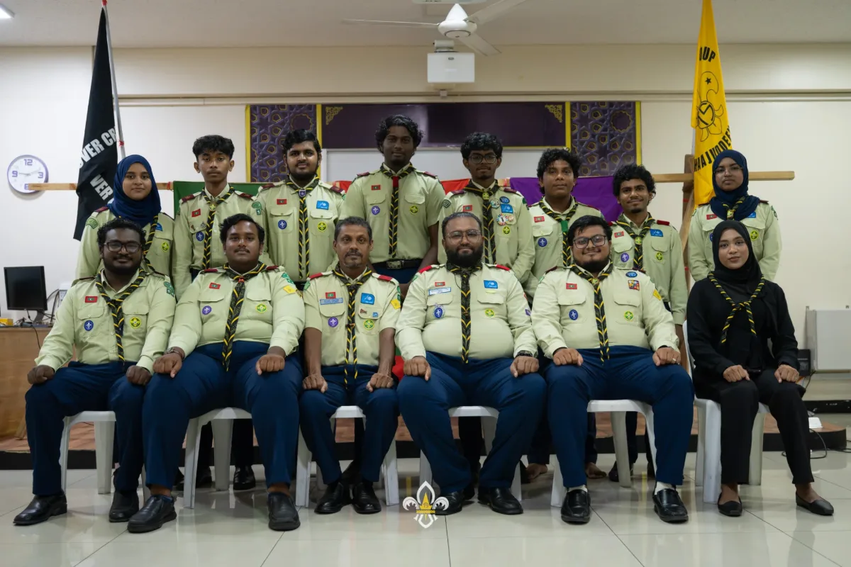 Members and leaders of the 14th Malé Rover Crew gather after the investiture and TOR handover ceremony.